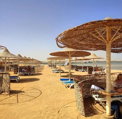 Apartment In Stella Makadi On Ground Floor With And Pools Access Hurghada