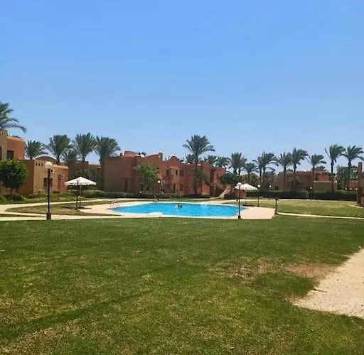 Apartment In Stella Makadi On Ground Floor With And Pools Access *