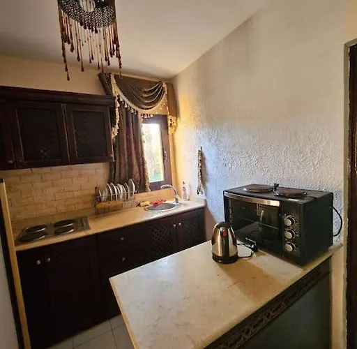 In Stella Makadi On Ground Floor With And Pools Access Apartment *