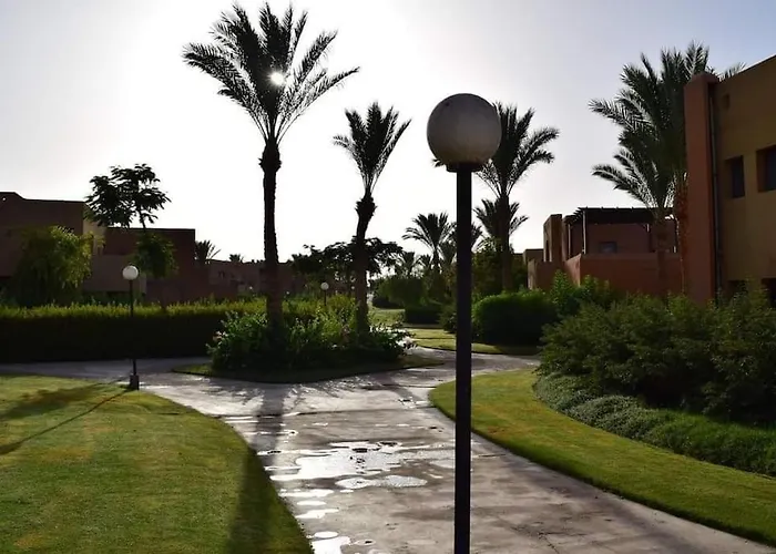 In Stella Makadi On Ground Floor With And Pools Access Hurghada