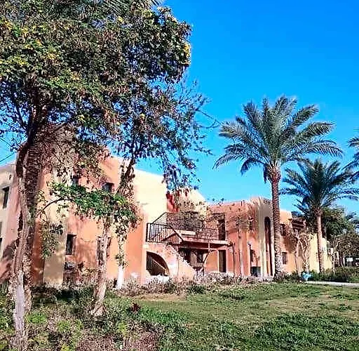 In Stella Makadi On Ground Floor With And Pools Access Apartment